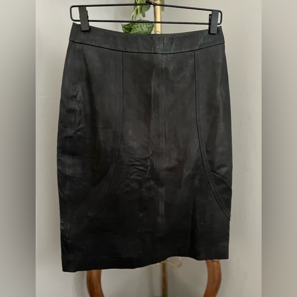 Closed Detailed Stitching Lamb Black Leather Skirt ~ Size S - Picture 1 of 10